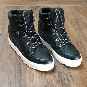 A-1 ///COPY - Madden Girl Negan Lace-up Hiker Wedge Sneakers